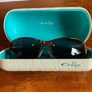 Oakley Behave Sunglasses